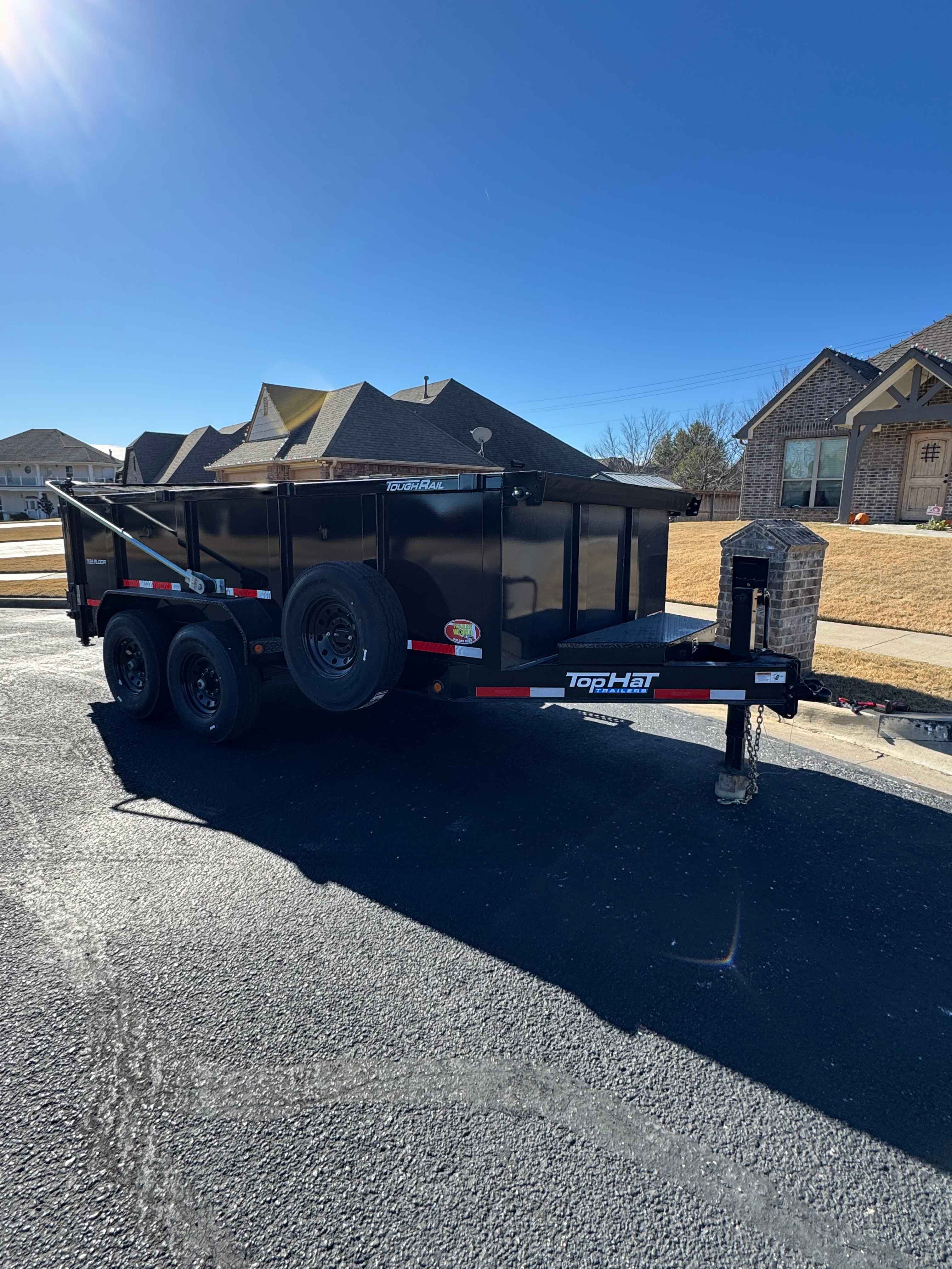 14 foot dump trailer for landscaping and construction debris in Tulsa area