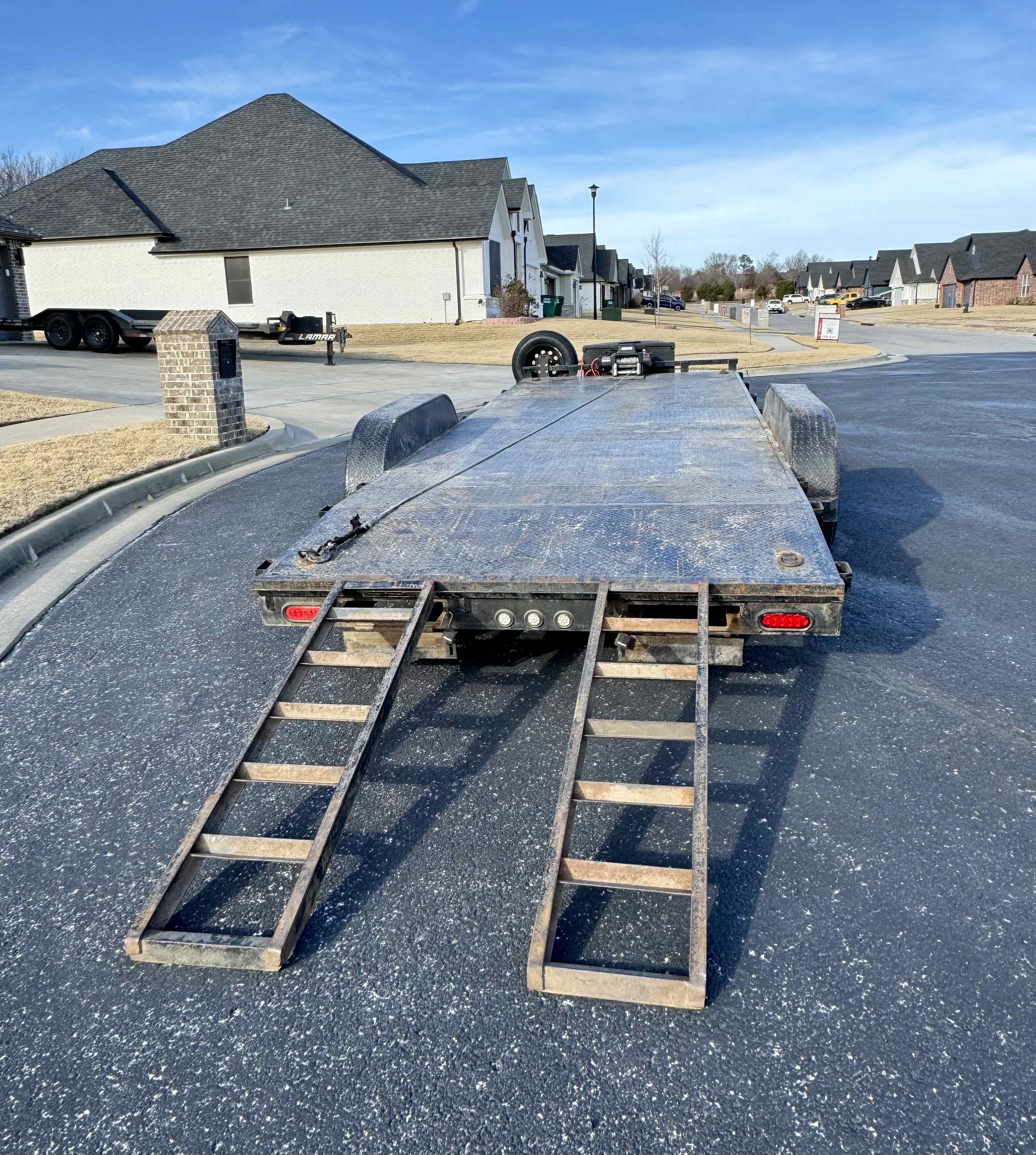 20 foot car hauler front view showing dove tail and ramps